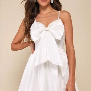 LIKE NEW Lulu's White Mini Dress with Bow Detail